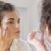 💆‍♀️ Dormir mal dá rugas? Veja como o sono afeta sua beleza 